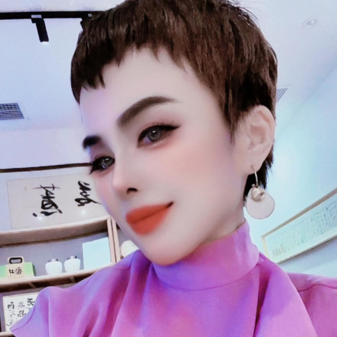 飘逸的裙角