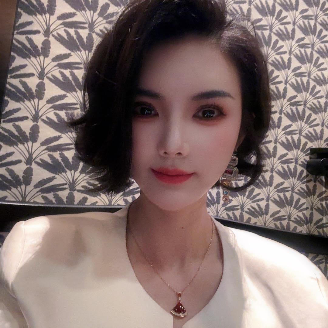 柯柯姐工厂批发女装