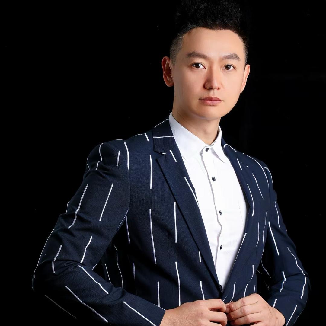 品牌总监の发疯日常