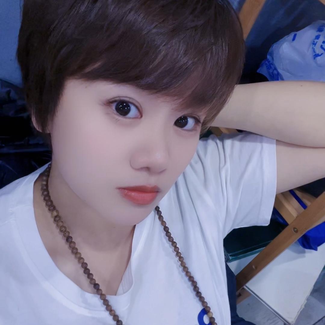 Zeng、小姐