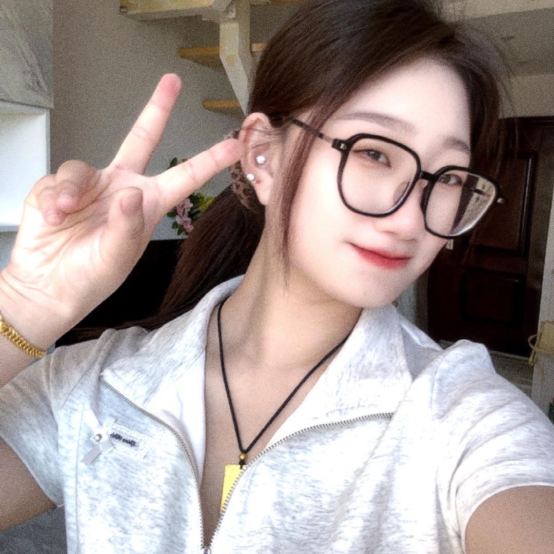 绿色毛毛虫🐛