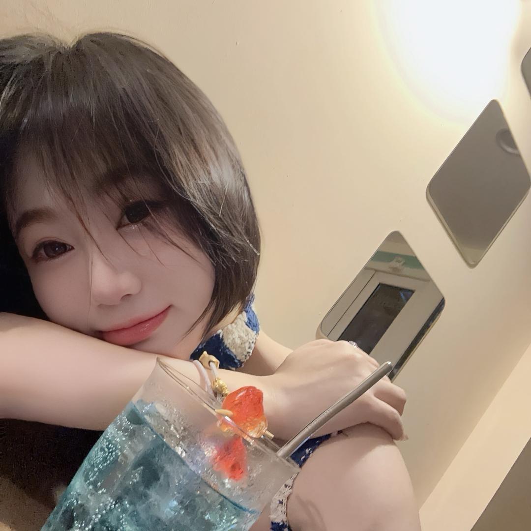 何小小瑶