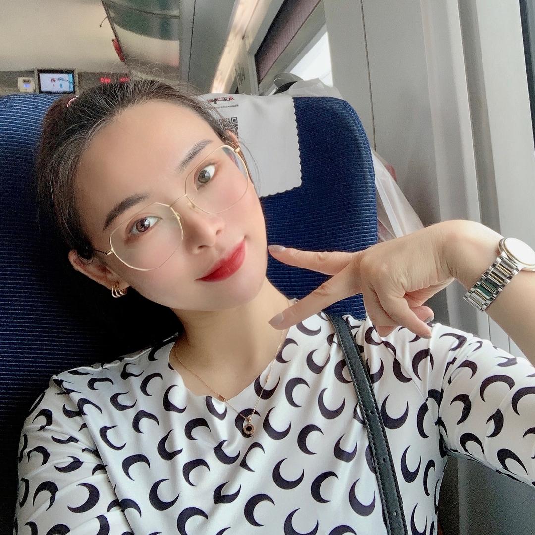 淄博刘真-极美7CM眉形设计专家