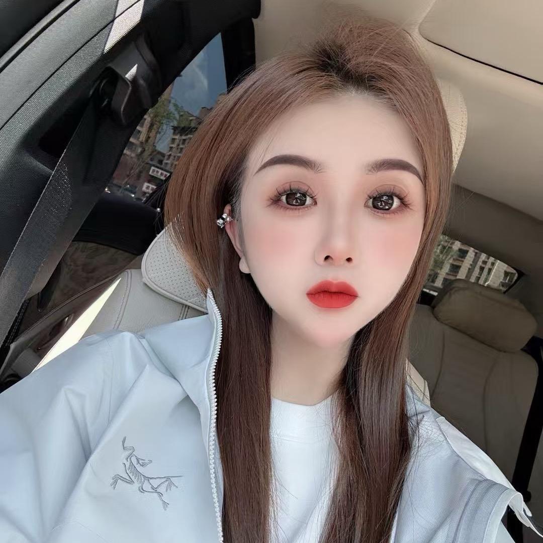 AMY小雪.开迈巴赫的小姐姐