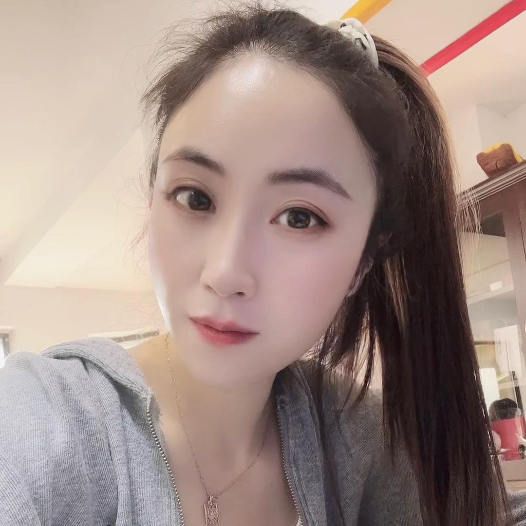 纯白