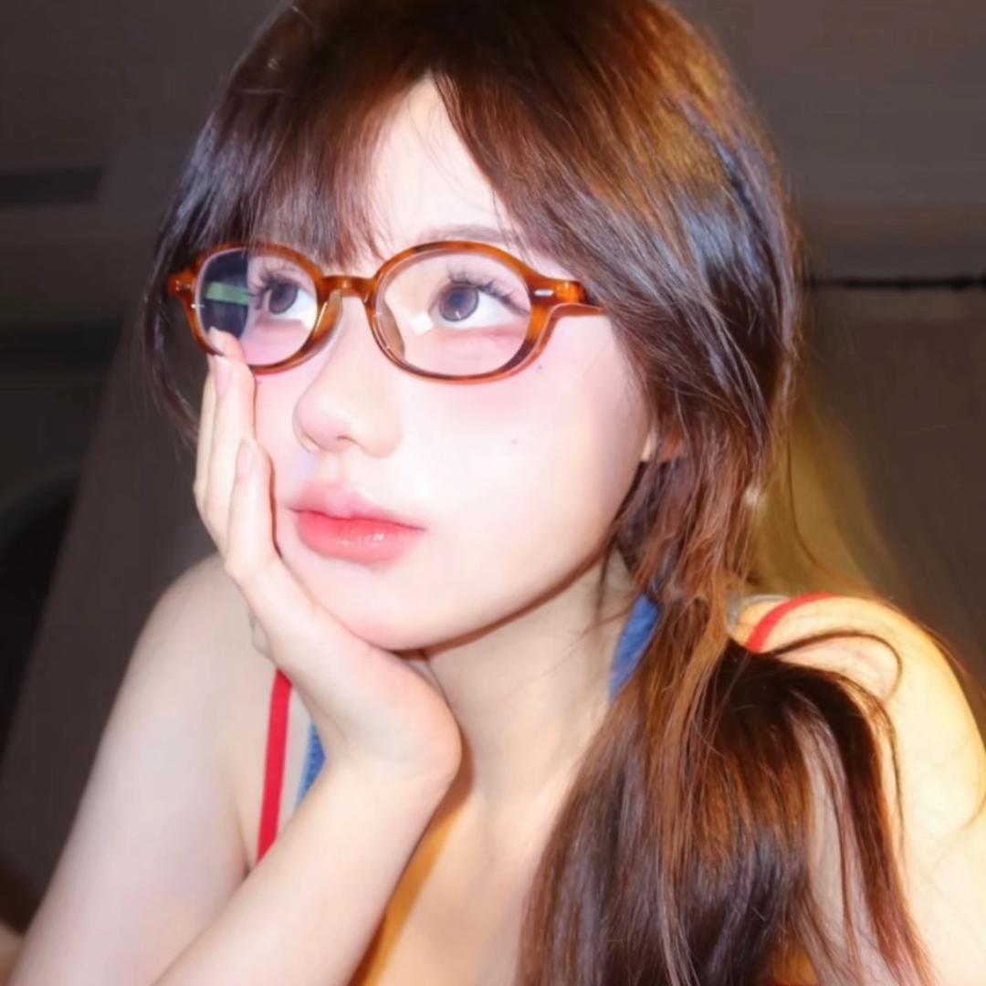瑶妹睨