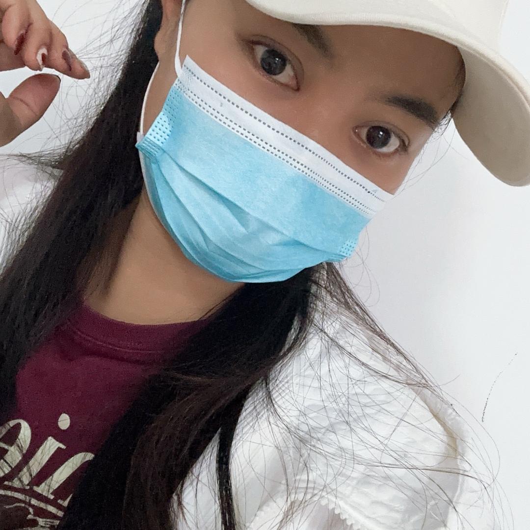 阿英直播剥菱角