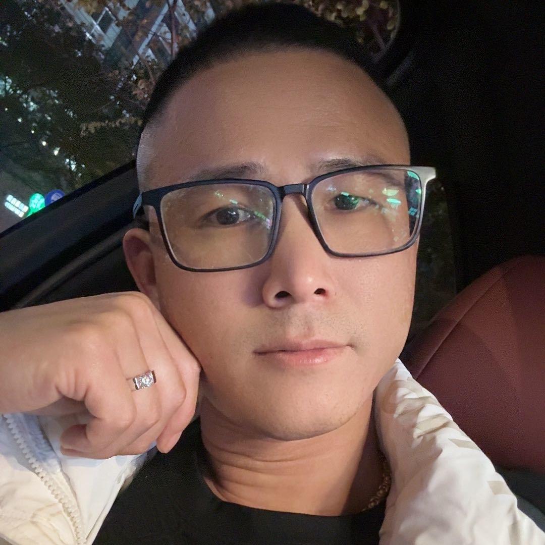 富邦金刚砂源头厂家地坪施工商---季鹏飞