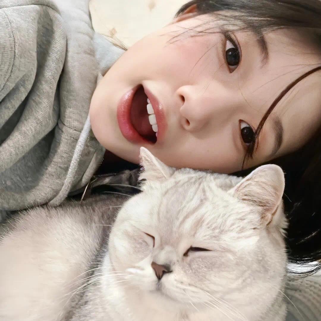 Hello 琪琪