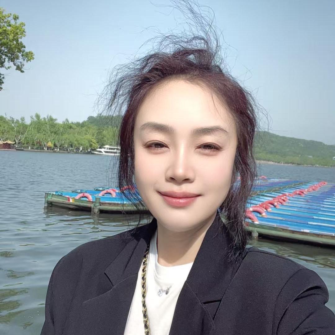 麦垛多极简女装