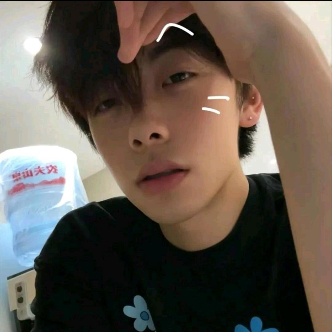 多多(  ˃᷄˶˶̫˶˂᷅  )