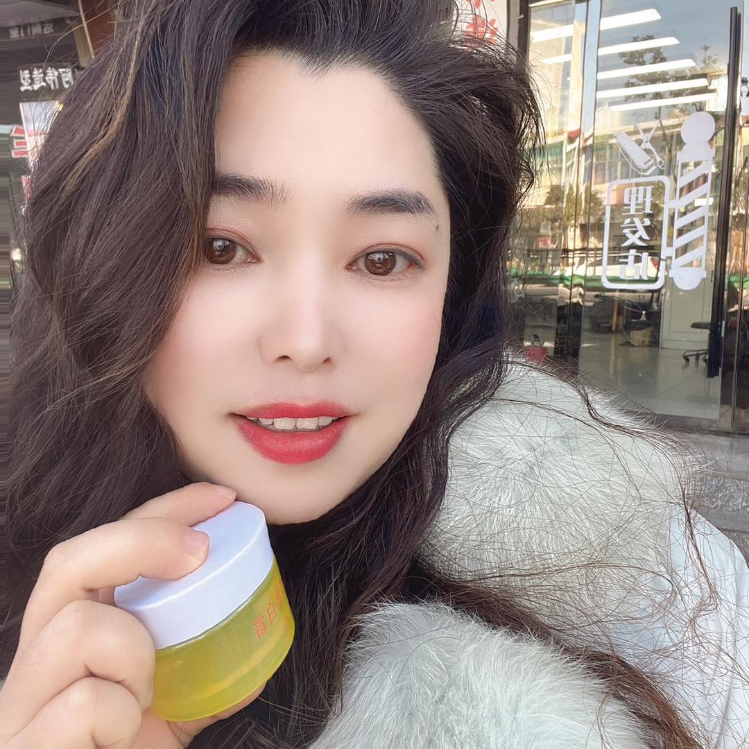 税镇阿伟美容在二楼）