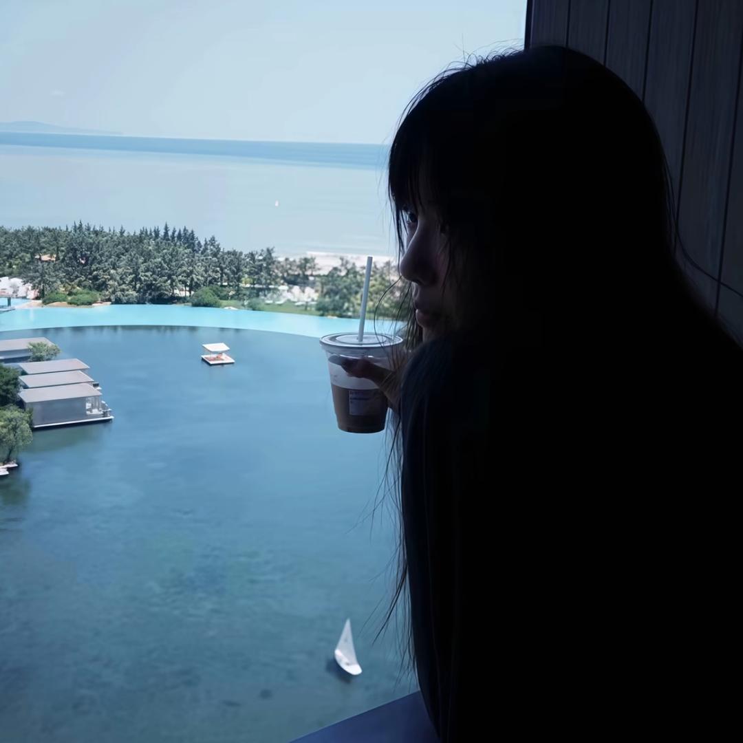 ·喜欢有酒窝的