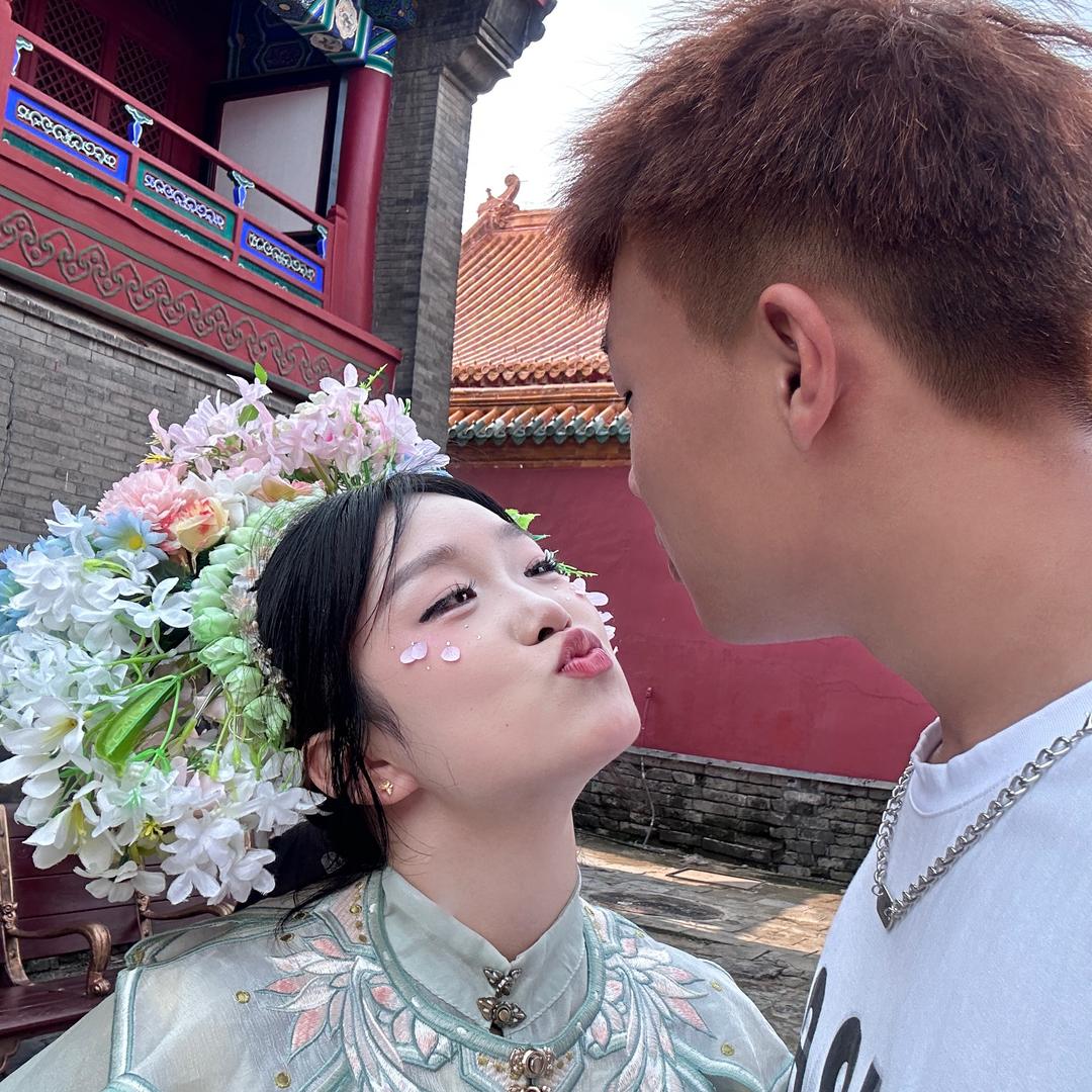 开心的白色苞米