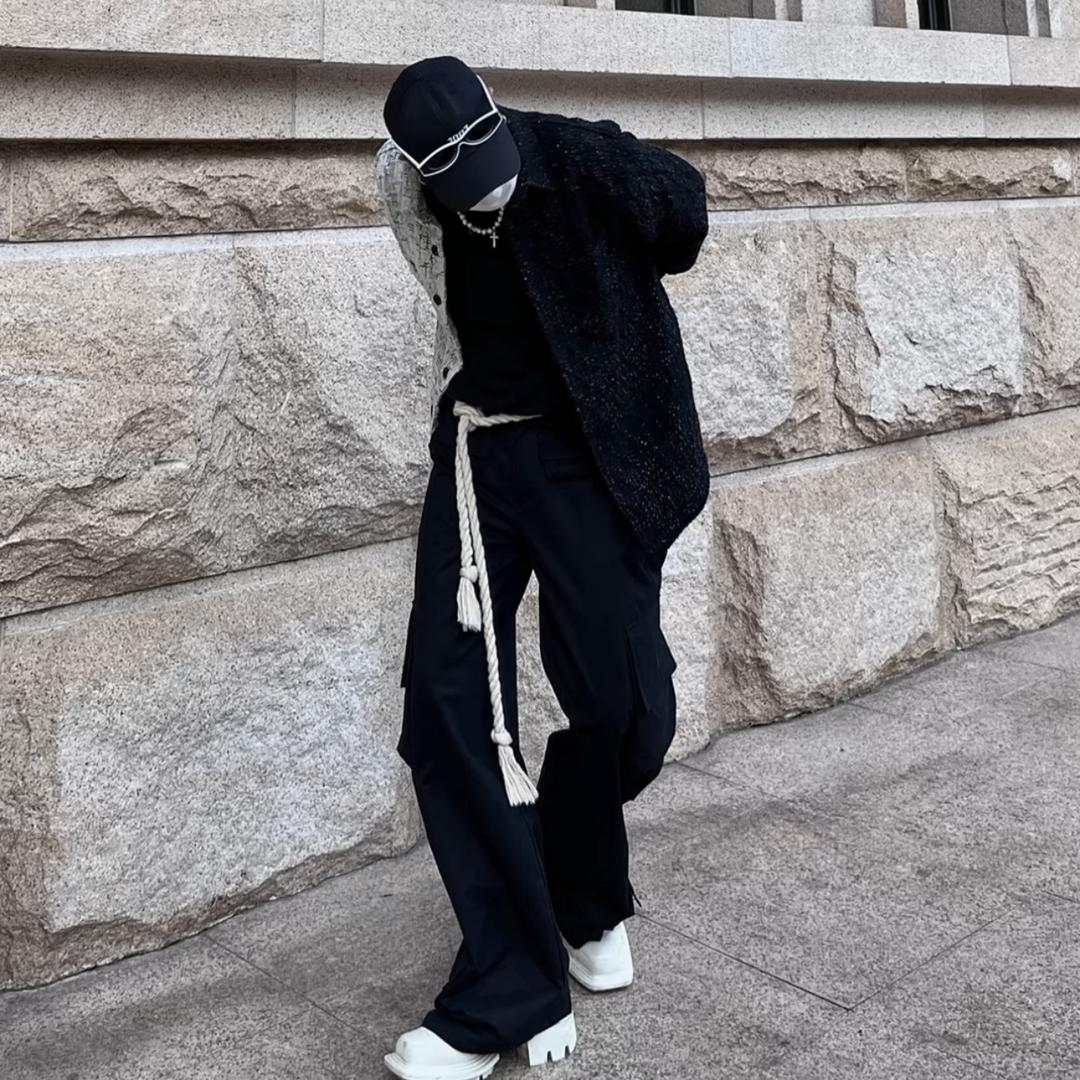 D02