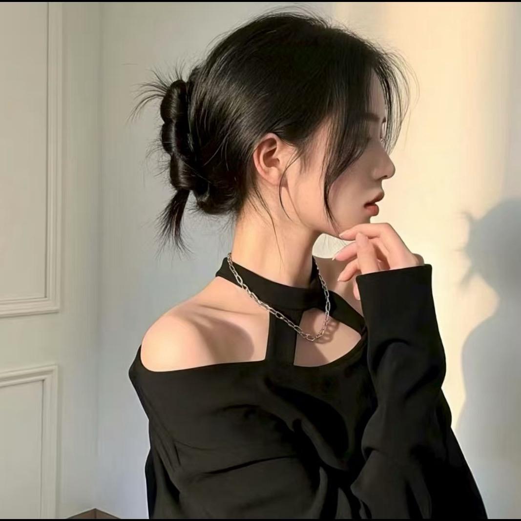 小熊不睡觉。