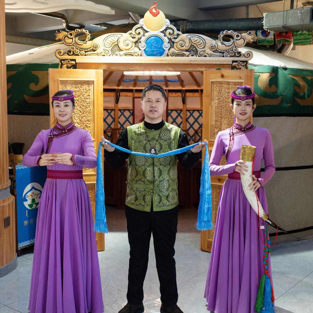 赛音吉雅蒙餐火锅