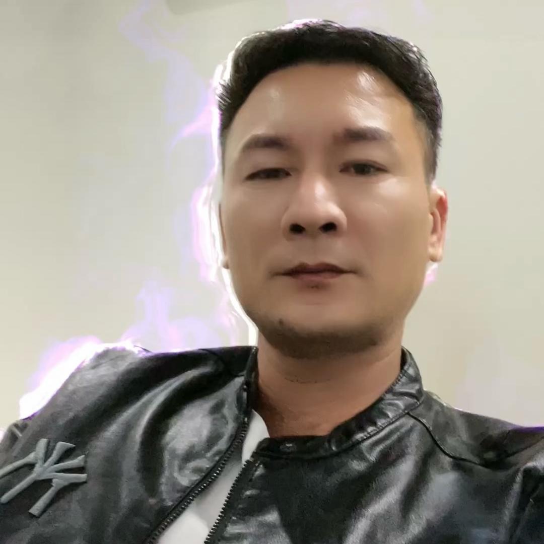 丁国斌