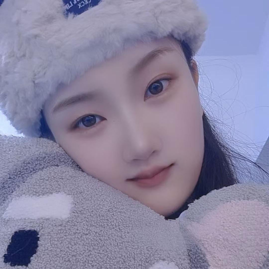 Tsuki𖤣𖥧 ⇞✪