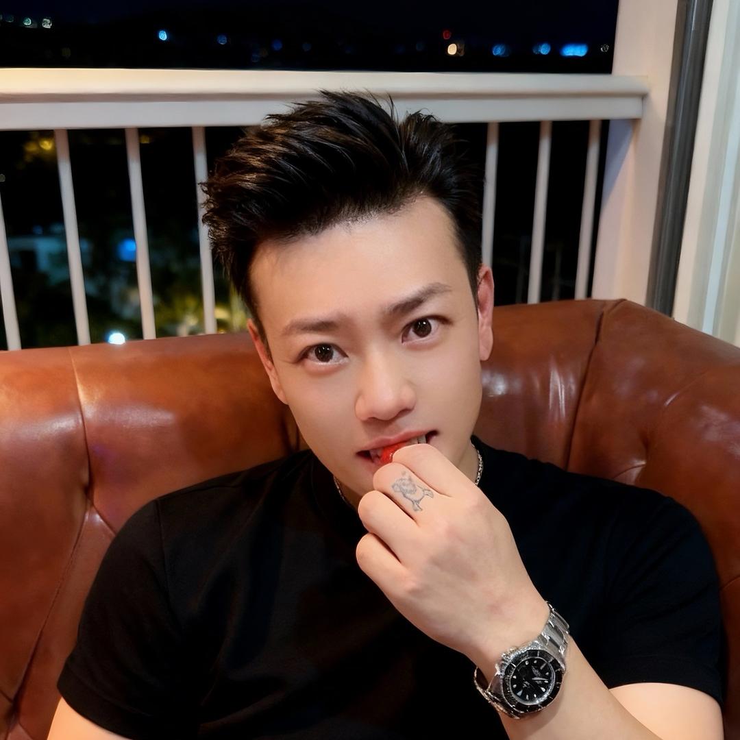♏ 11月份的天蝎座【🦂】許先生