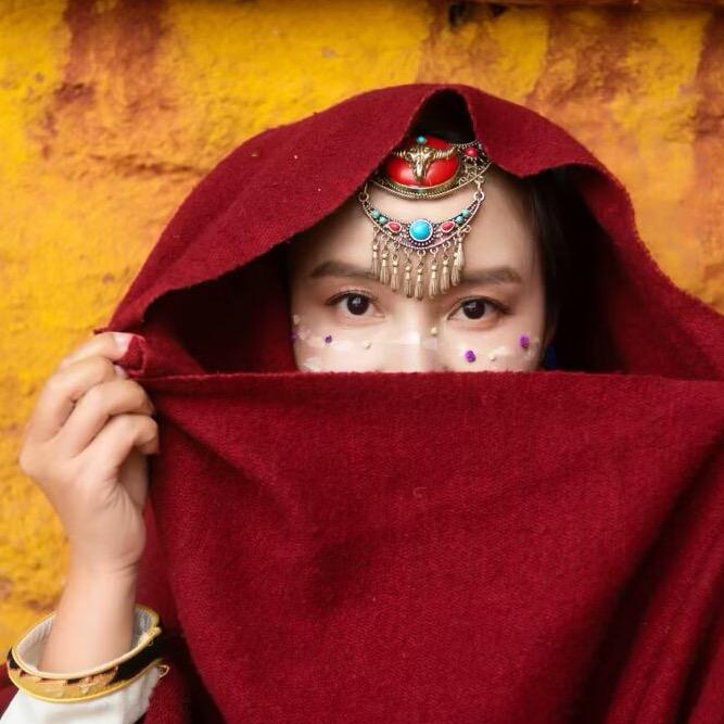 土家妹自驾远方