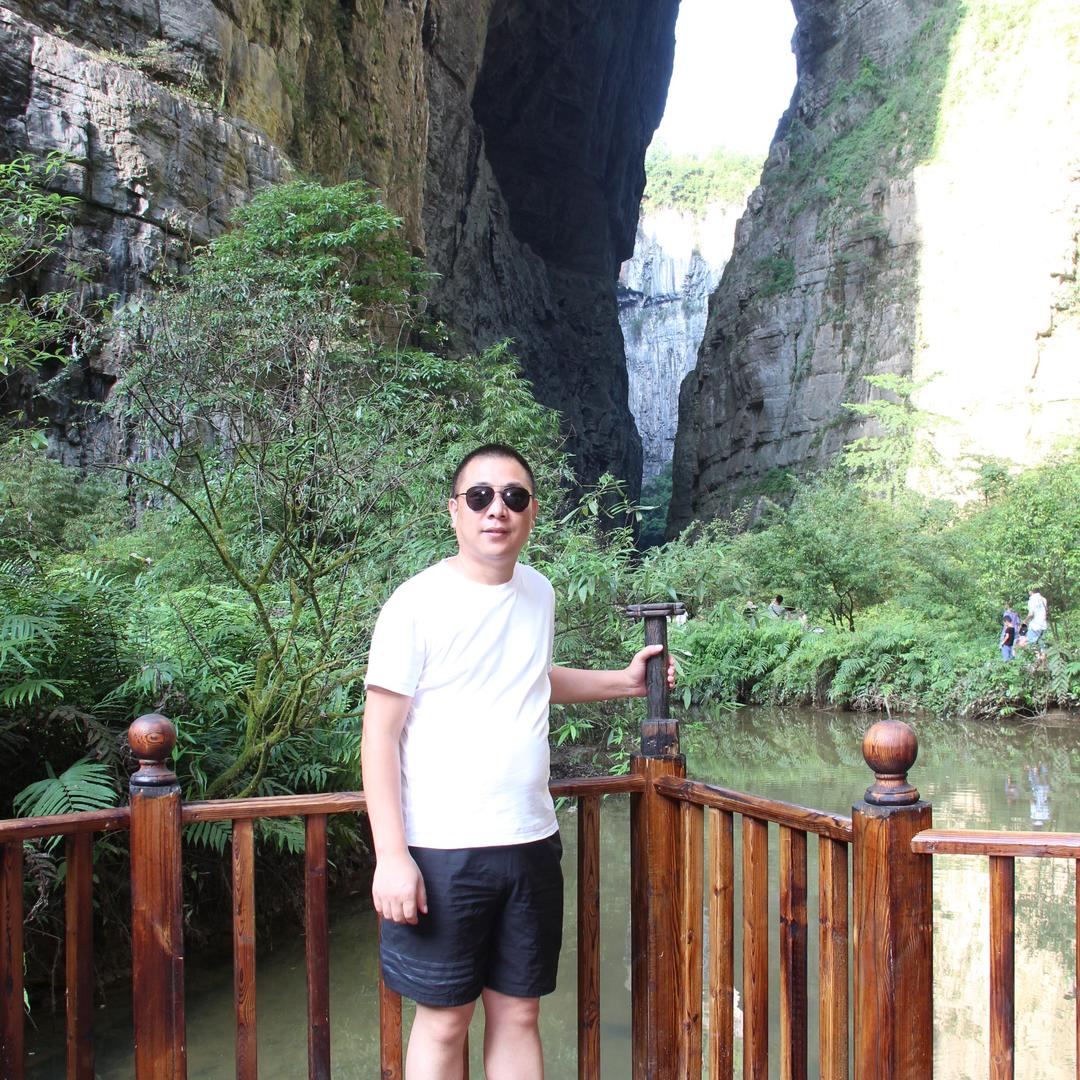 东哥🕶️