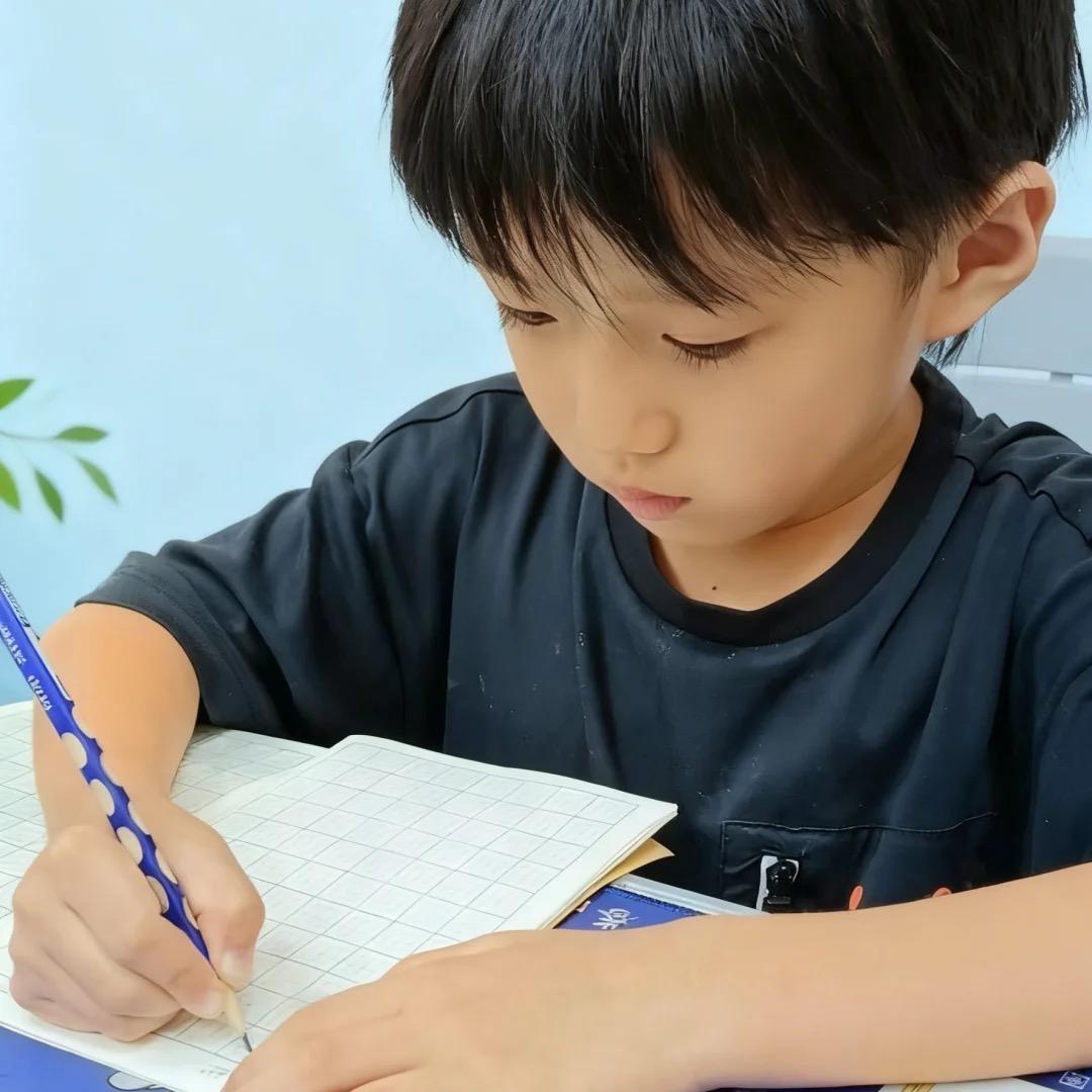 满分妈妈💯&名校堂AI时间宝机器人专场