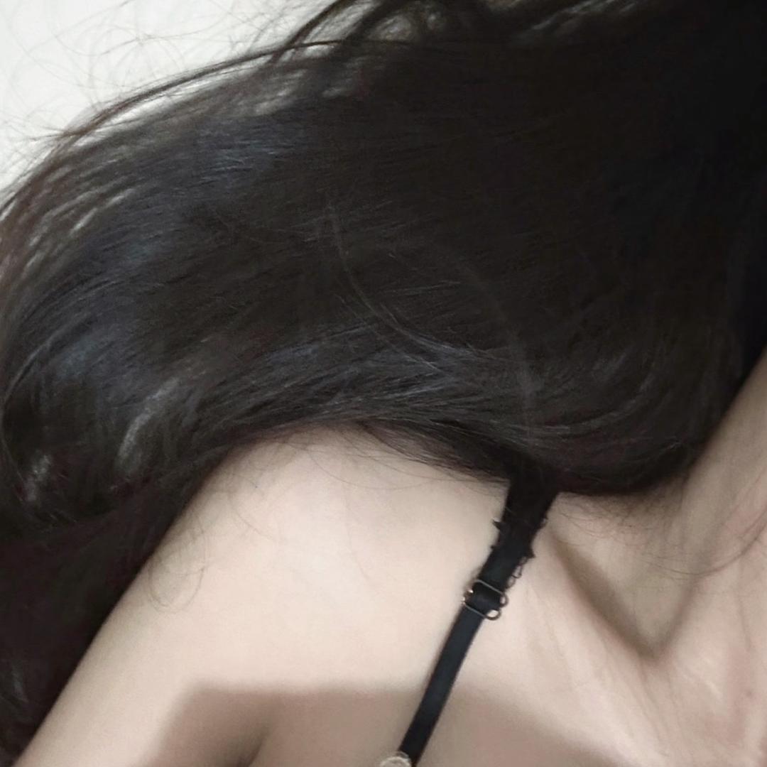 妮妮👄