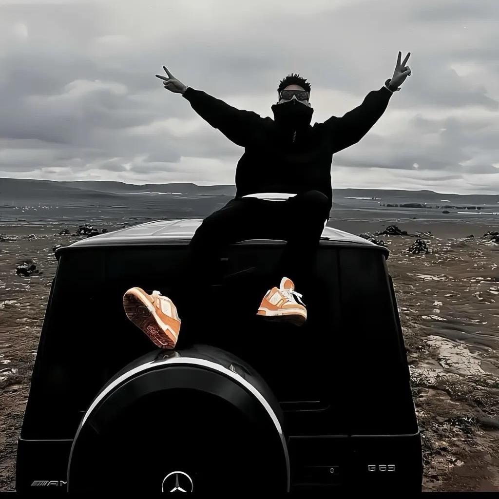 ￴￴ ￴￴    ￴ ￴￴  闯