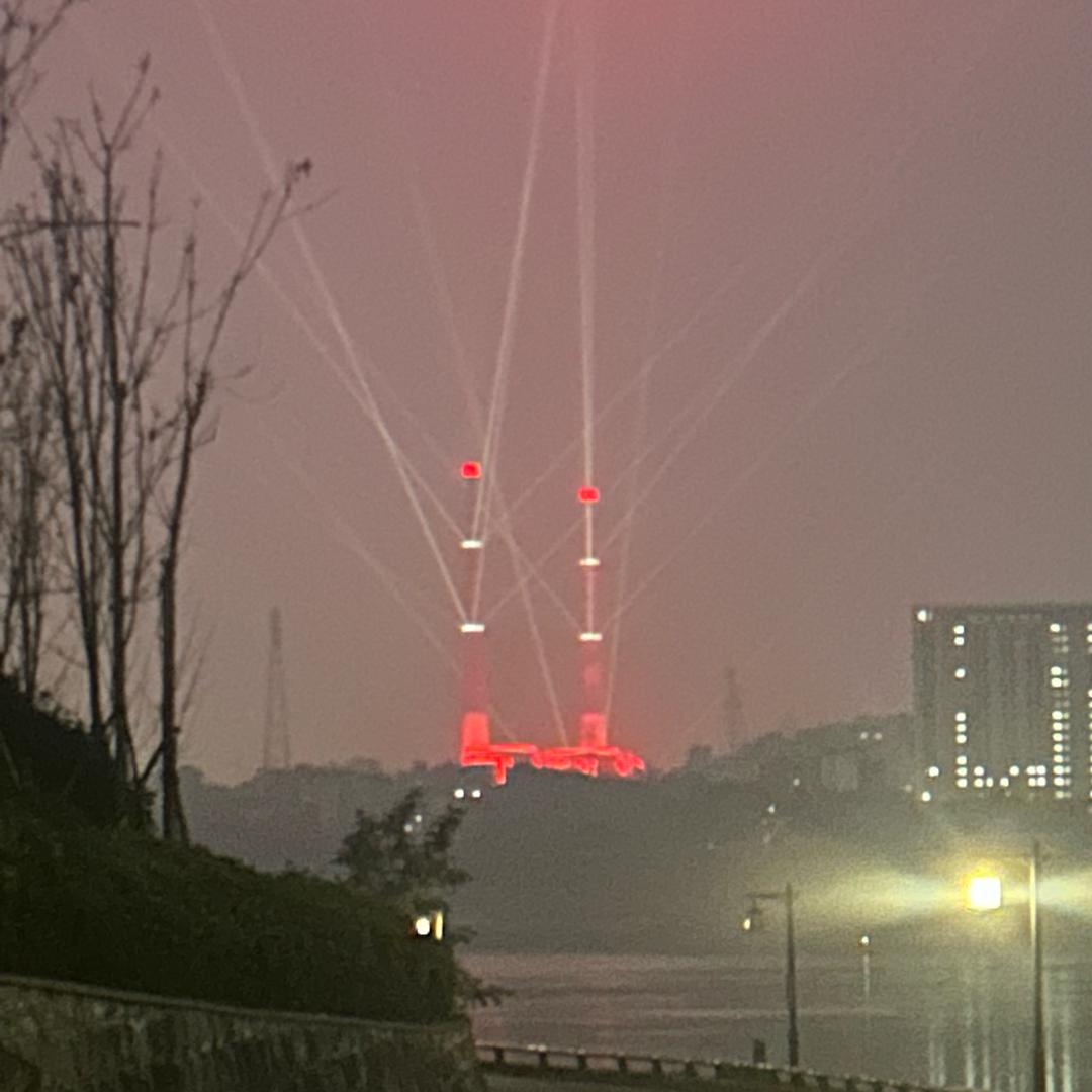 有事没事亲一口