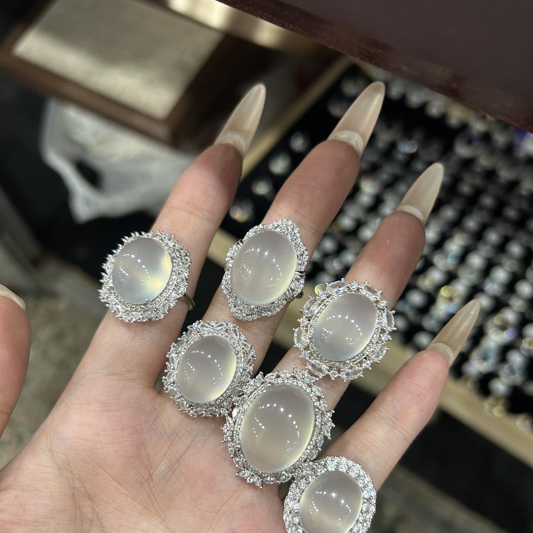 玲珑珠宝行
