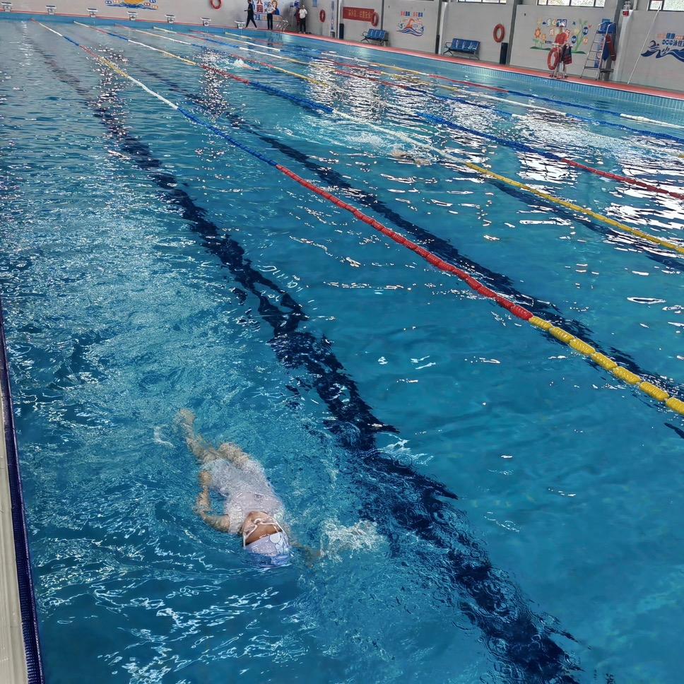 水沐清花游泳馆