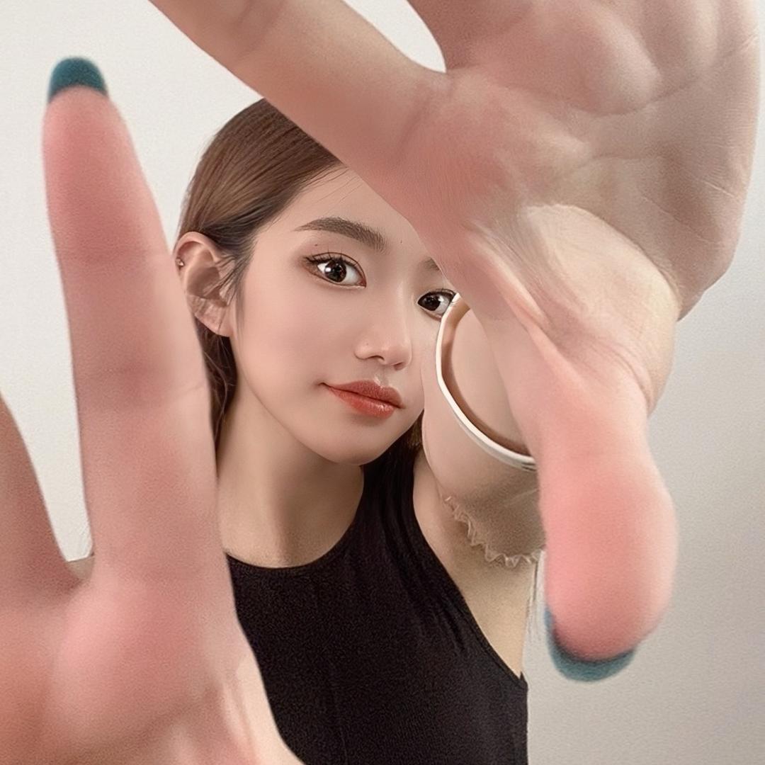 Li-美少女🧚‍♀️