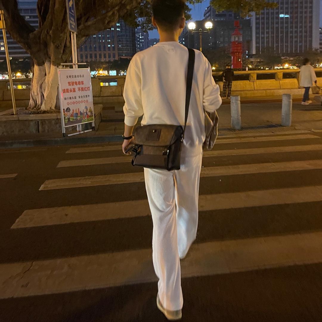 丰顺图文广告(敬成路店)成都卡凡枯企业管理咨询有限公司推广号