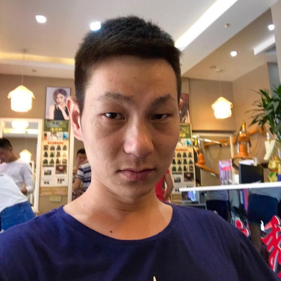 馋嘴猫秘制烤鱼. 生蚝