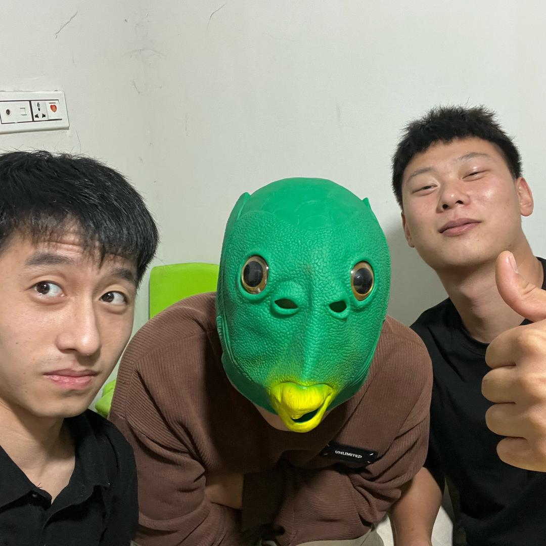 唬牌三兄弟