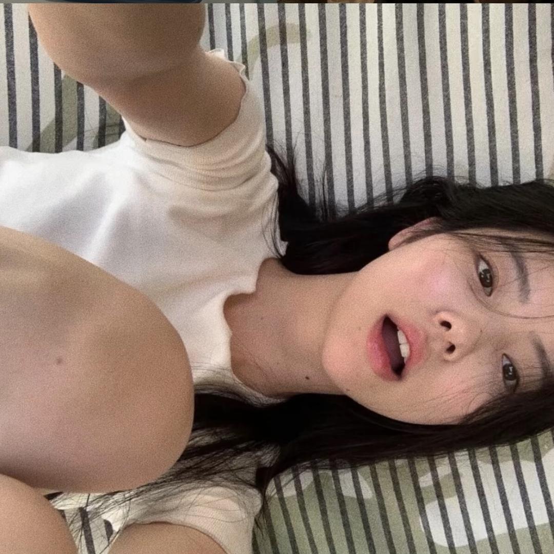 彤彤甜-