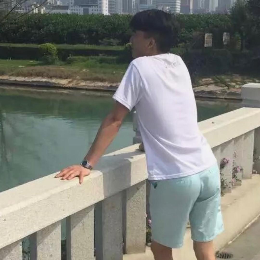 沈七万