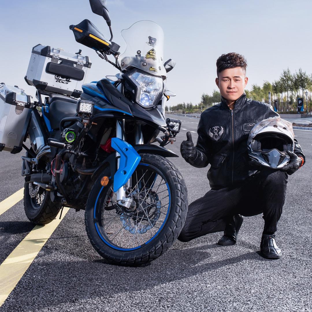 列列爱贴膜-平罗捷越