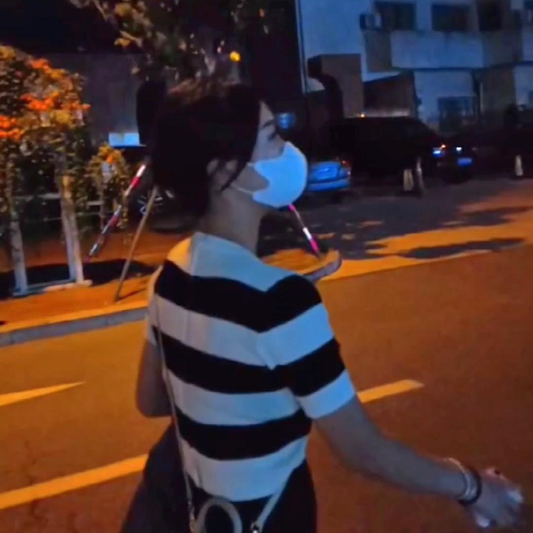 心动小何.