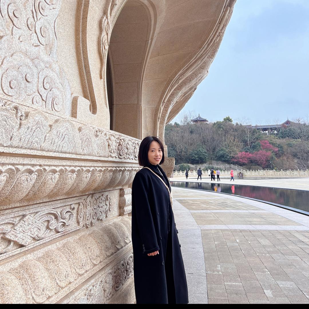 东丰C·H婚纱美妆馆