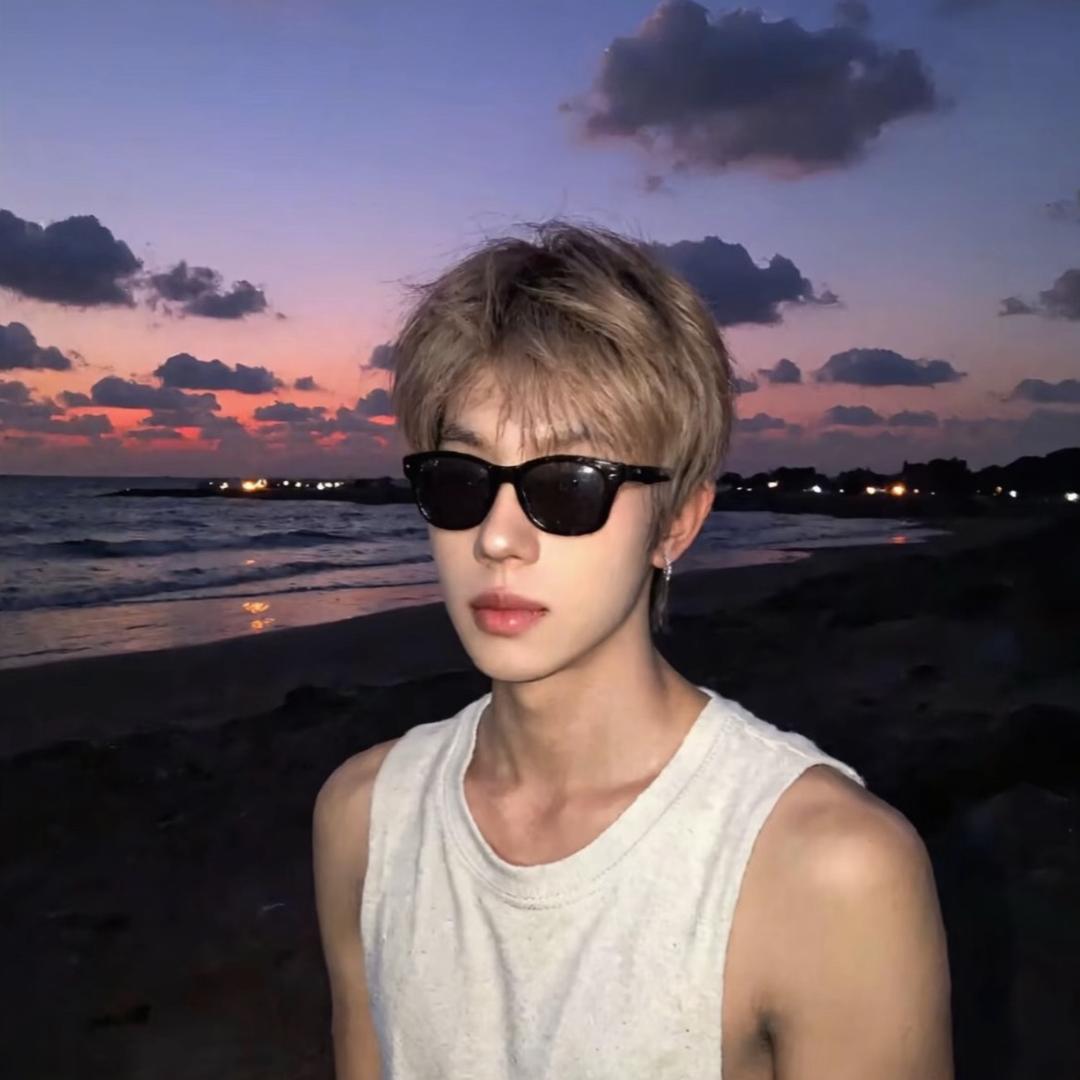 -宇宙无敌暴龙战士👾