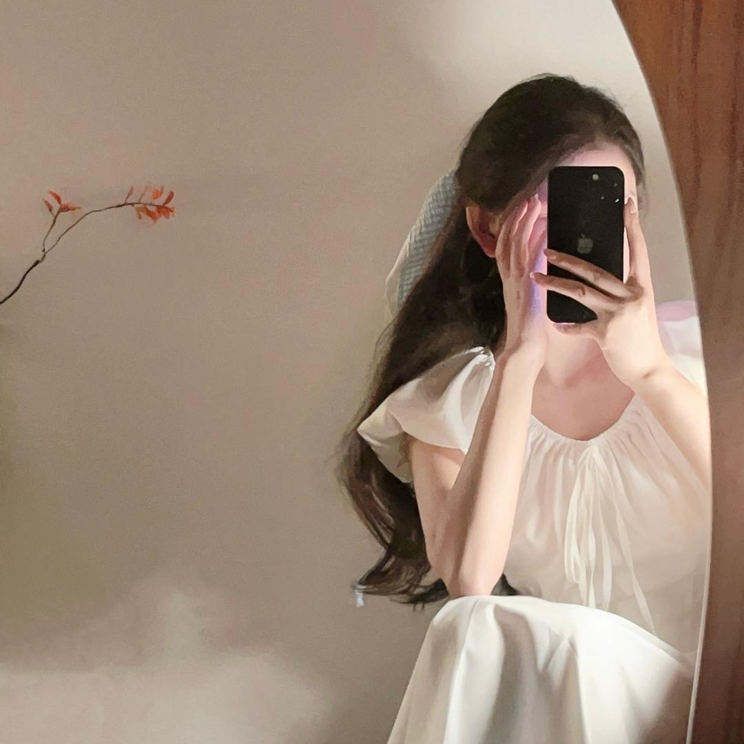何菲菲