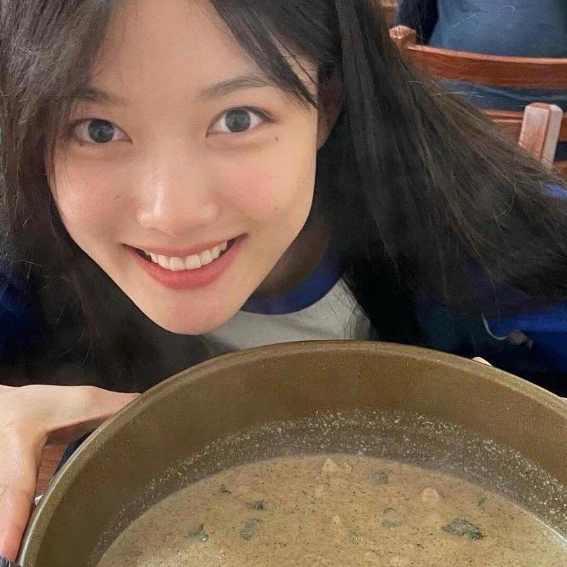 波尔金煮酒的小金猫