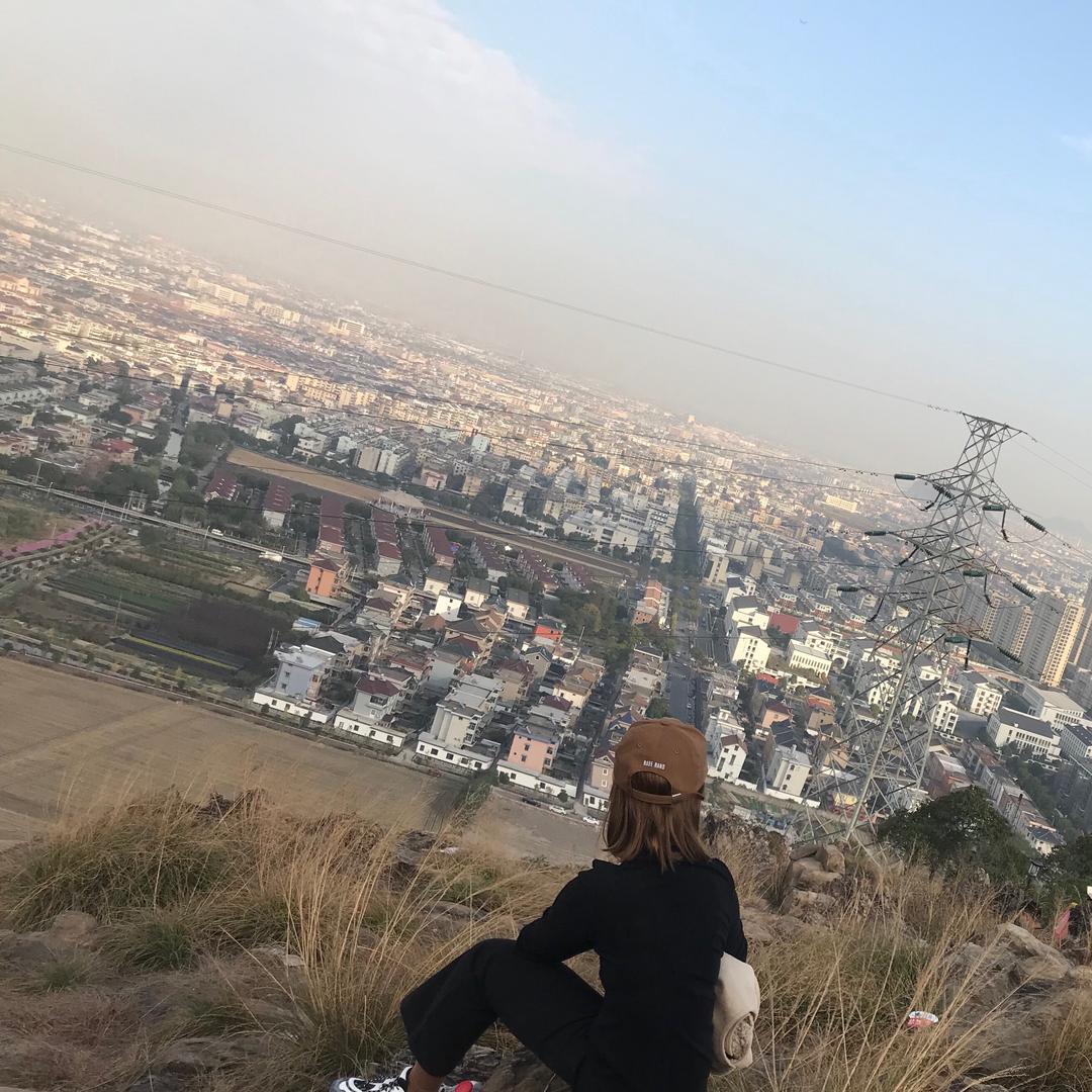 陌陌。