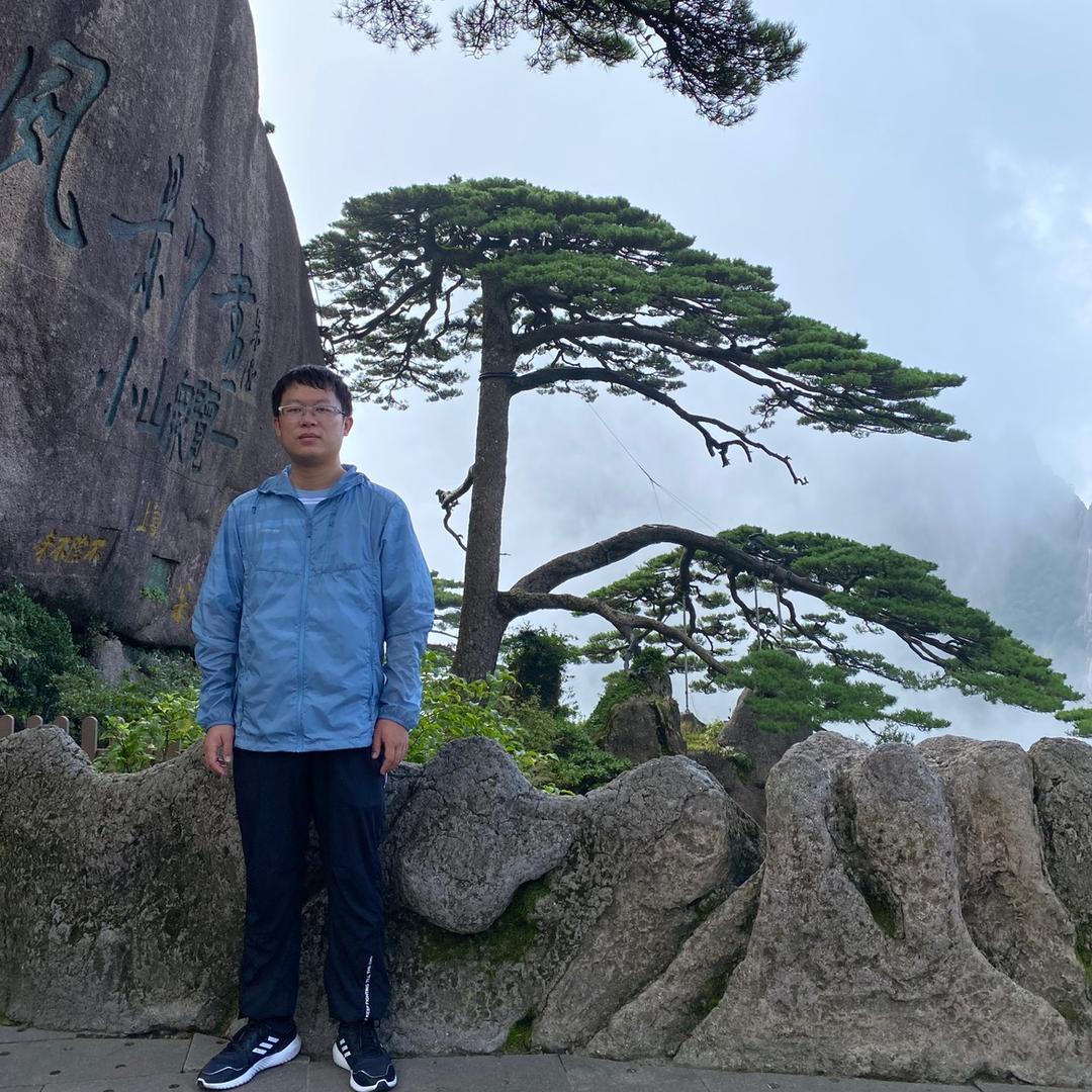 黄山导游梁子