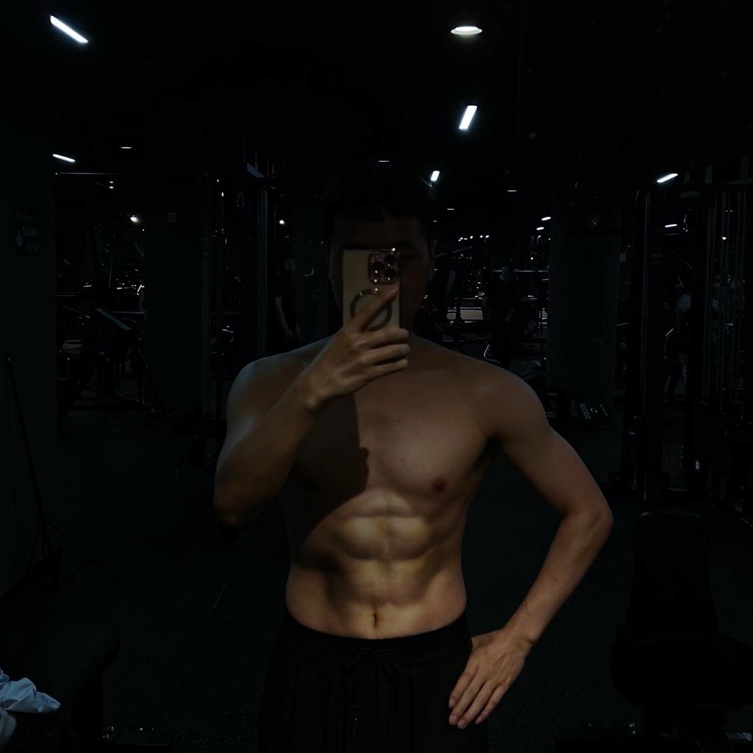 刘老师🏋️🏊🏂