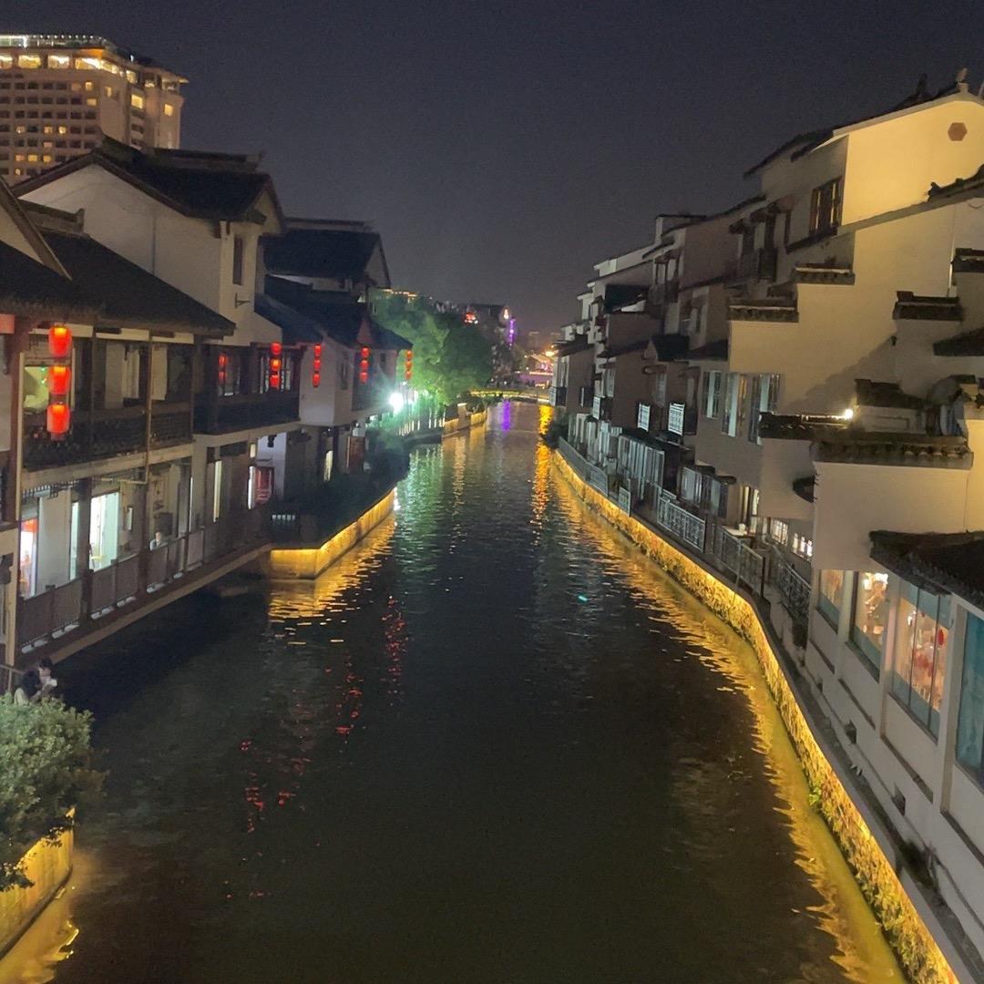 妞不想哭
