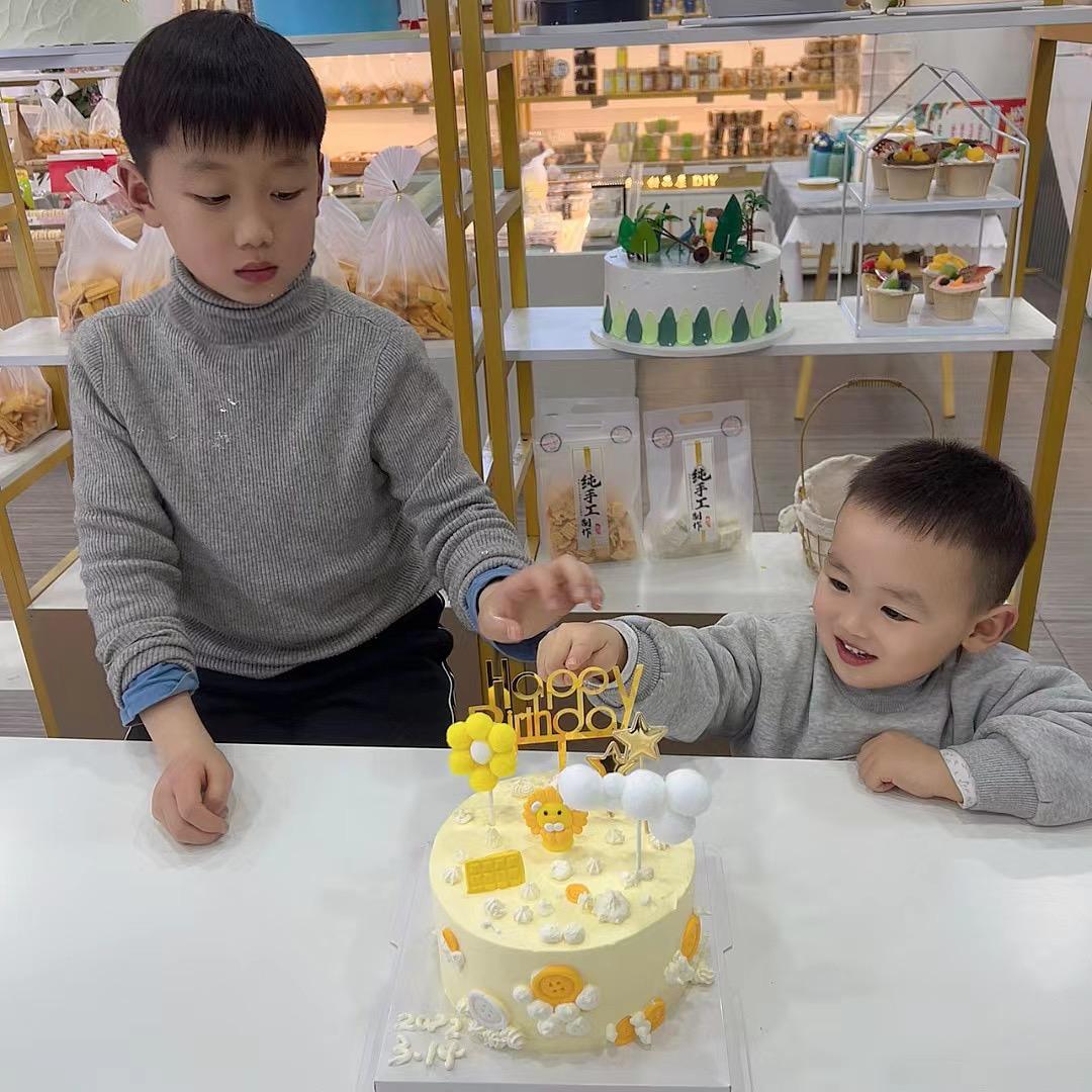 赵丹