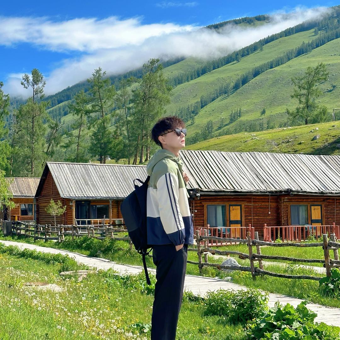 爱旅行的小威@抖音